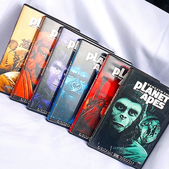 Limited Edition Planet of the Apes Set - Picture 4 of 4